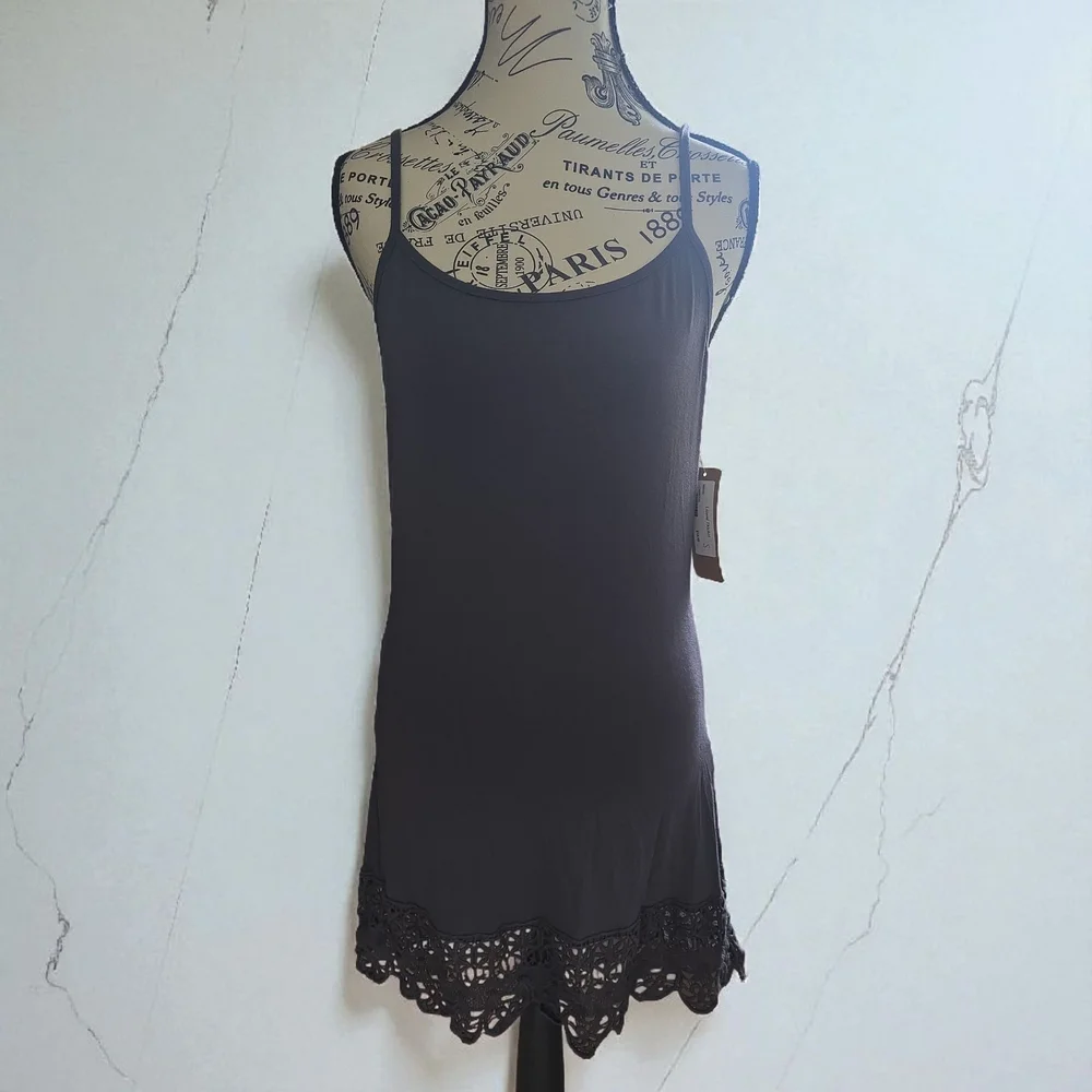 Monoreno Gray‎ Lace Trim Chemise